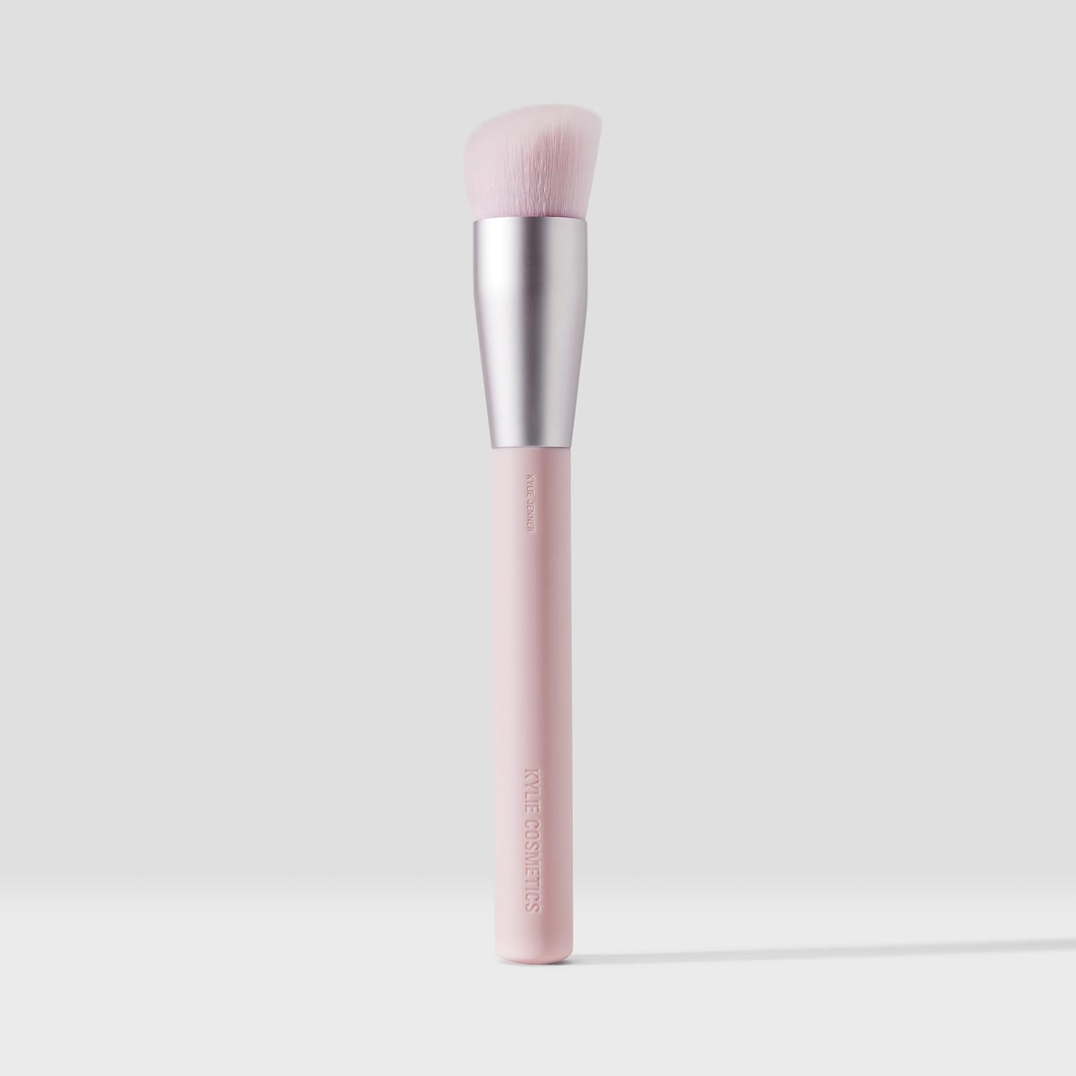 Kylie Cosmetics Foundation Brush 01