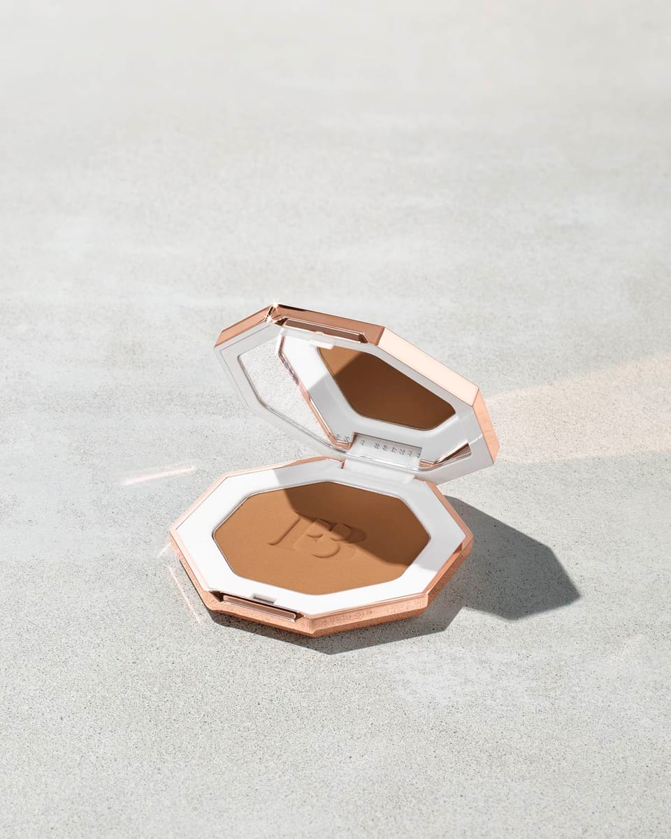 Fenty Beauty Sun Stalk'r Instant Warmth Bronzer