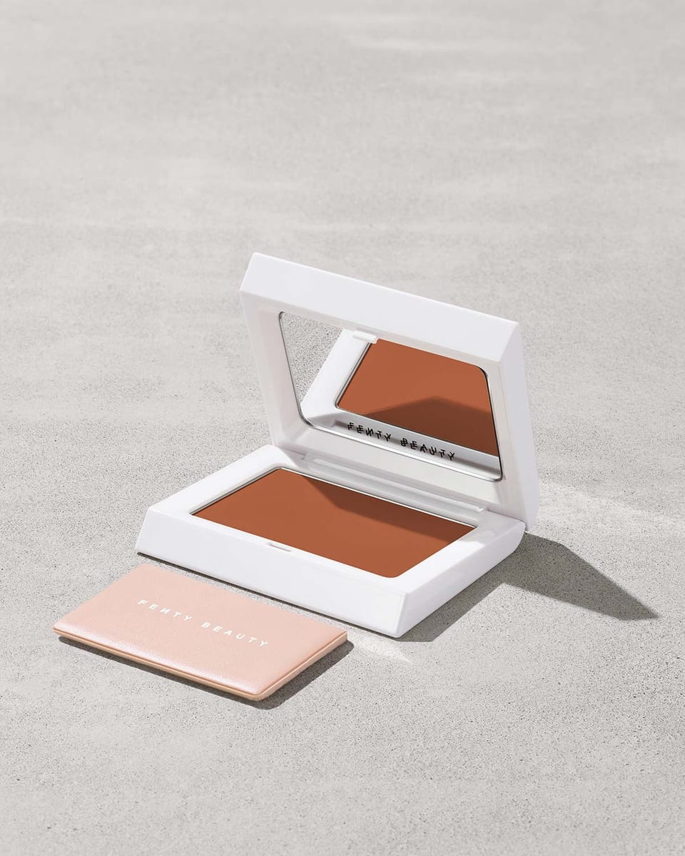 Fenty Beauty Bright Fix Instant Brightening + Blurring Powder