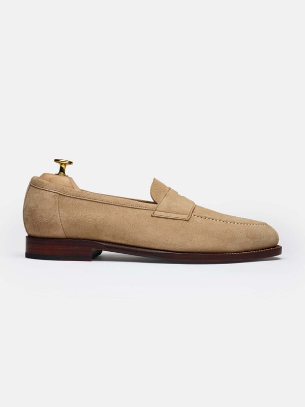 Morjas The Penny Loafer – Sand Suede – Unlined