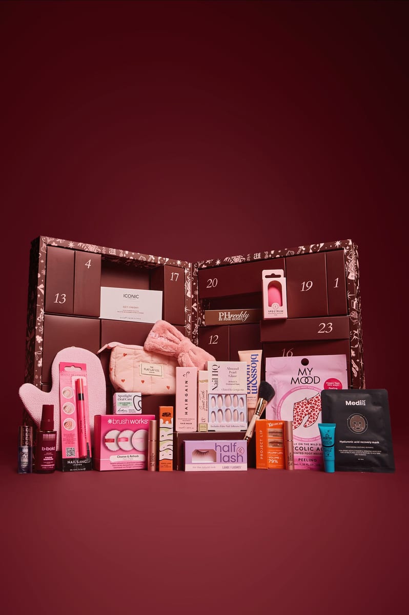 PrettyLittleThing Advent Calendar 2021