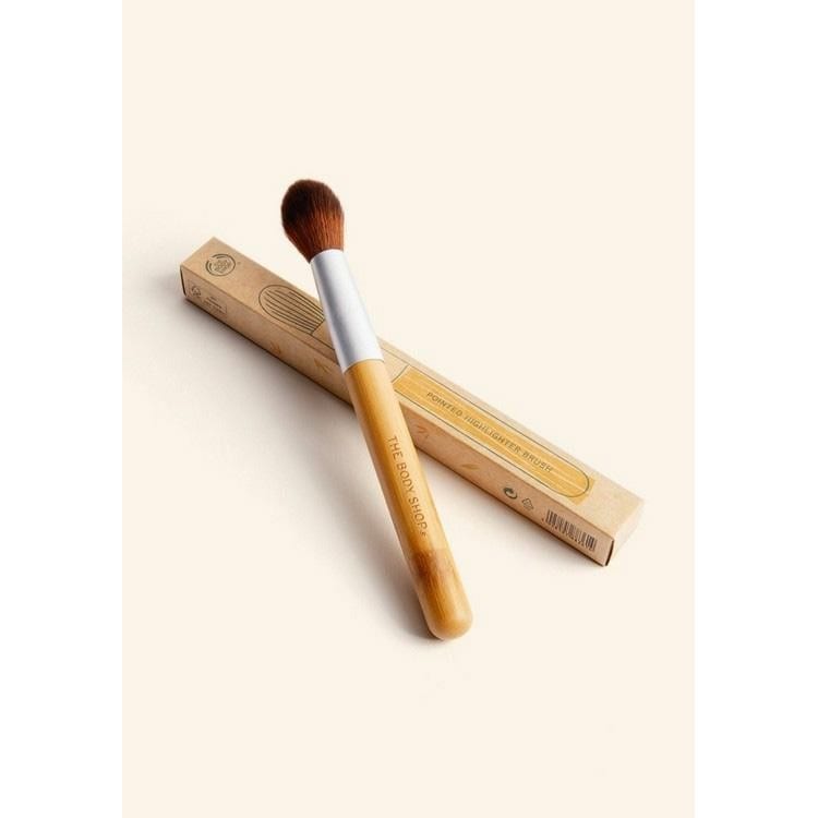The Body Shop Pointed Highlighter Brush