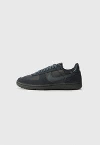 Nike Field General