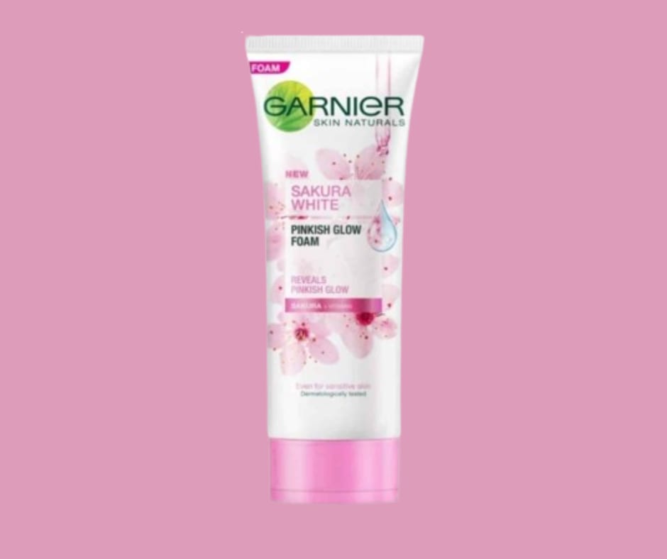 Garnier Sakura Glow Hyaluron Face Wash