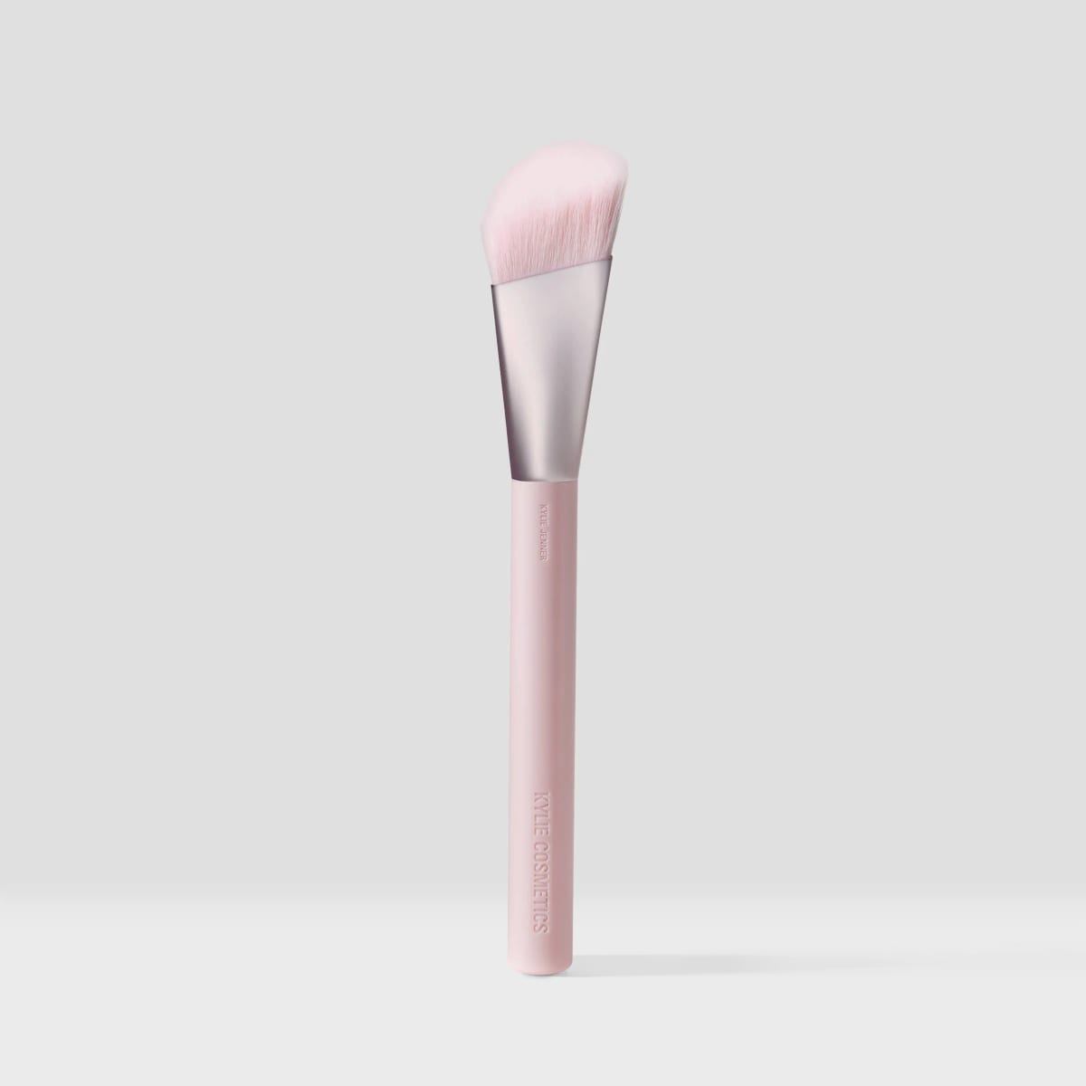 Kylie Cosmetics Skin Tint Brush 03