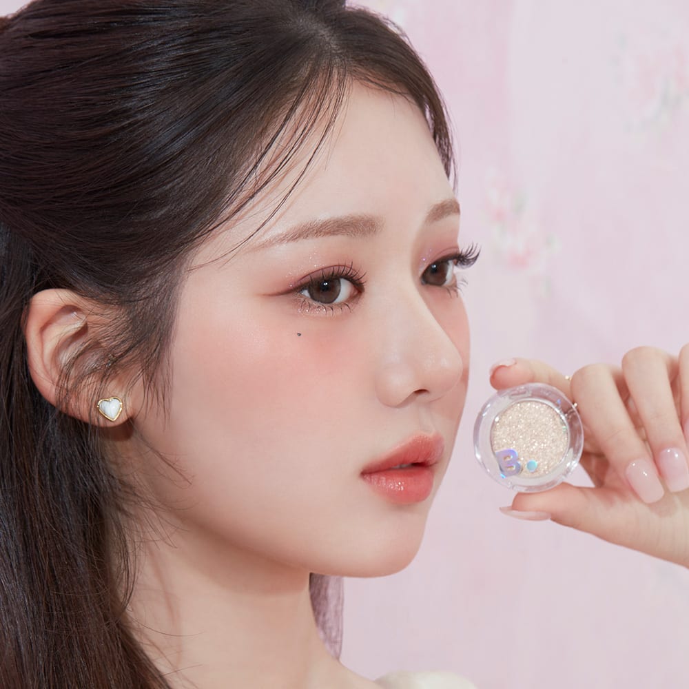 Banila Co Hyper Holo Beam Eye Glitter